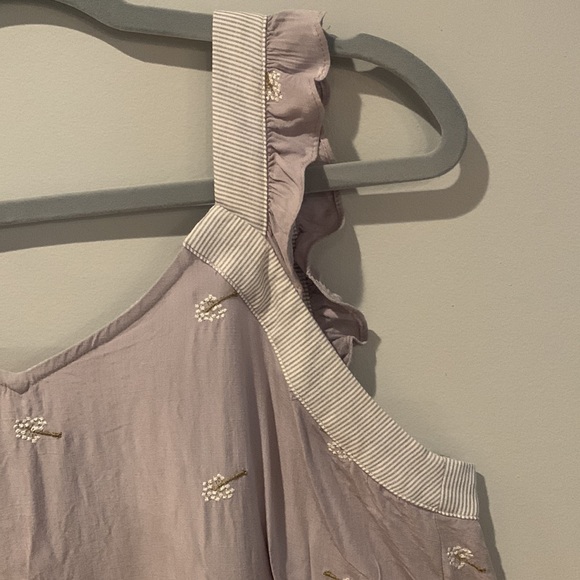 Doe & Rae Dandelion Embroidered Top - Picture 3 of 8